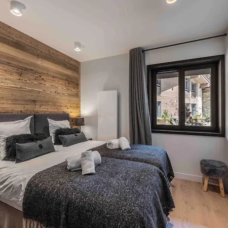 Duplex Moderne Pres Des Pistes Avec Parking - Fr-1-562-87 *