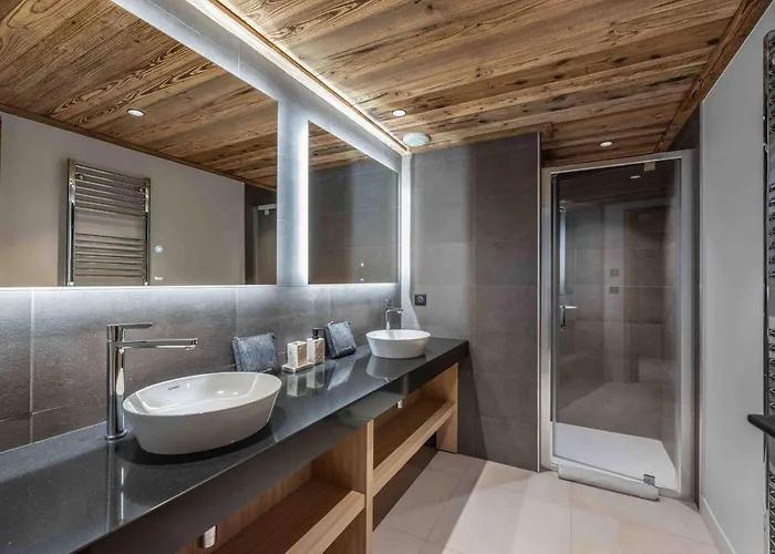 Duplex Moderne Pres Des Pistes Avec Parking - Fr-1-562-87 Courchevel