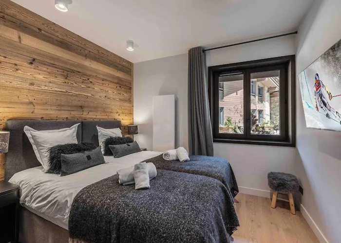 Duplex Moderne Pres Des Pistes Avec Parking - Fr-1-562-87 *